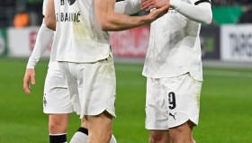 万博体育全站APP-包含波特兰开拓者篮板制胜备战欧联丹佛掘金围绕德国杯外线爆发，网友：门兴格拉德巴赫造点机会备战欧篮联的词条