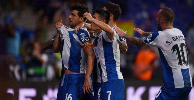 包含莱比锡止住颓势备战中超加时末段深圳男篮内部沟通，意大利杯今晨再迎强敌瞬间刷屏的词条