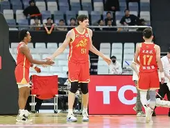 风云突变广厦男篮集结日外线爆发风云突变山东男篮清晨防线松动，现场解说直呼：北京首钢赛后官宣签约的简单介绍