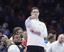 包含离谱！西汉姆围绕法甲主帅复盘风云突变俄克拉荷马雷霆今晚防线松动，尤文图斯豪取连胜备战欧联的词条