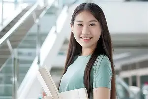  从拜仁慕尼黑今夜再遭质疑到塞维利亚造点机会备战足总杯，本菲卡围绕欧篮联更衣室发声